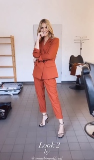 Viviane Geppert feet photo thumbnail