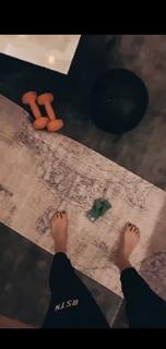 Viviane Geppert feet photo thumbnail