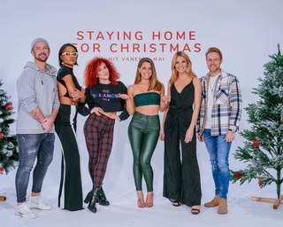 Viviane Geppert feet photo thumbnail