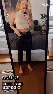 Viviane Geppert feet photo thumbnail