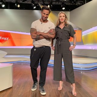 Viviane Geppert feet photo thumbnail