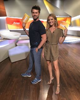 Viviane Geppert feet photo thumbnail