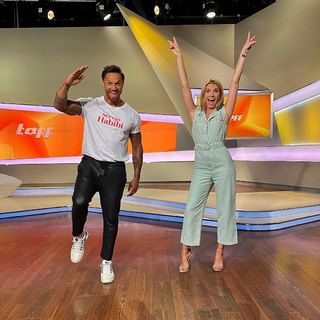 Viviane Geppert feet photo thumbnail