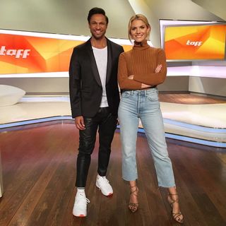 Viviane Geppert feet photo thumbnail