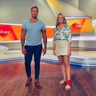 Viviane Geppert feet photo thumbnail