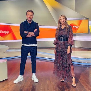 Viviane Geppert feet photo thumbnail