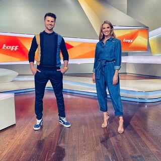 Viviane Geppert feet photo thumbnail