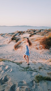 Viviane Geppert feet photo thumbnail