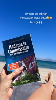 Viviane Geppert feet photo thumbnail