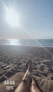 Viviane Geppert feet photo thumbnail