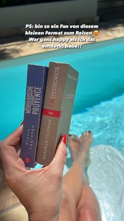 Viviane Geppert feet photo thumbnail