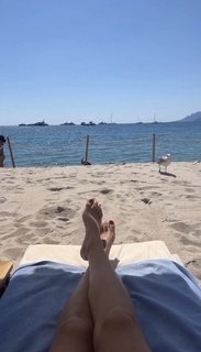 Viviane Geppert feet photo thumbnail