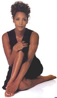 Vivica A. Fox feet photo thumbnail