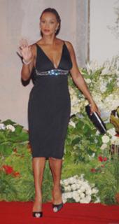 Vivica A. Fox feet photo thumbnail
