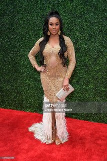 Vivica A. Fox feet photo thumbnail