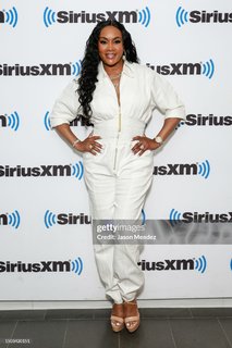Vivica A. Fox feet photo thumbnail