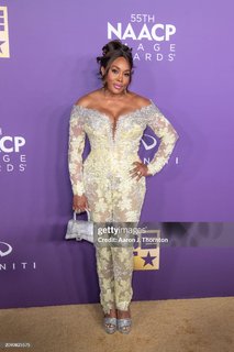 Vivica A. Fox feet photo thumbnail