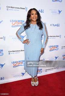 Vivica A. Fox feet photo thumbnail