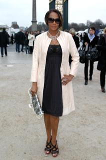 Vivica A. Fox feet photo thumbnail