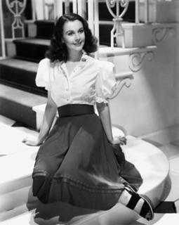 Vivien Leigh feet photo 13