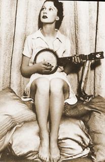 Vivien Leigh feet photo 10