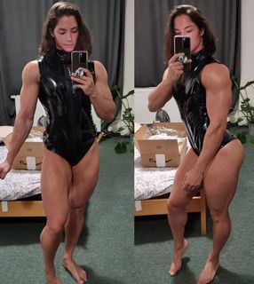 Vladislava Galagan feet photo thumbnail