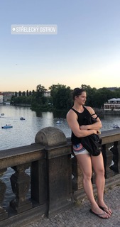 Vladislava Galagan feet photo thumbnail