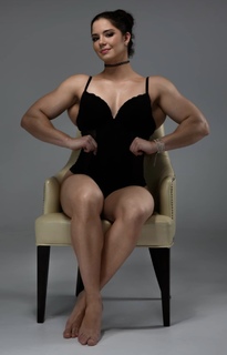 Vladislava Galagan feet photo thumbnail