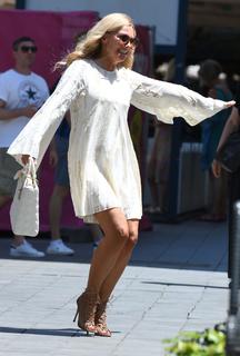 Vlatka Pokos feet photo 7
