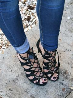 Vogue Williams feet photo thumbnail