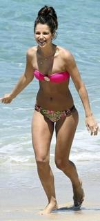 Vogue Williams feet photo thumbnail