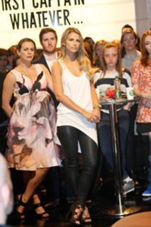 Vogue Williams feet photo thumbnail