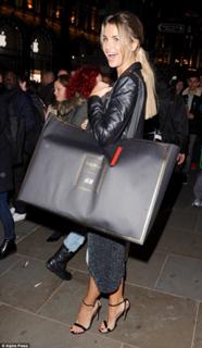 Vogue Williams feet photo thumbnail