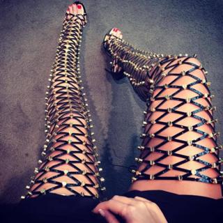 Vogue Williams feet photo thumbnail