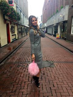 Vogue Williams feet photo thumbnail