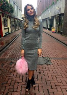 Vogue Williams feet photo thumbnail