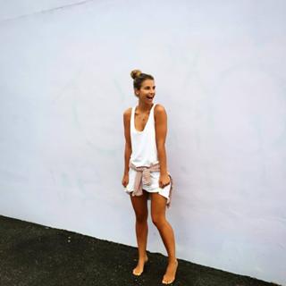 Vogue Williams feet photo thumbnail