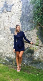 Vogue Williams feet photo thumbnail