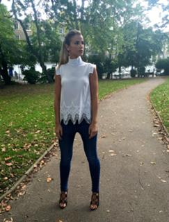 Vogue Williams feet photo thumbnail