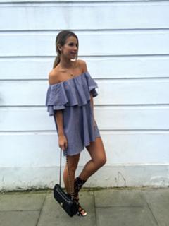 Vogue Williams feet photo thumbnail