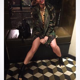 Vogue Williams feet photo thumbnail