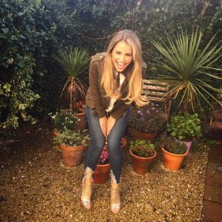 Vogue Williams feet photo thumbnail