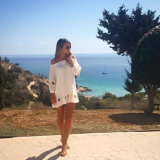 Vogue Williams feet photo thumbnail