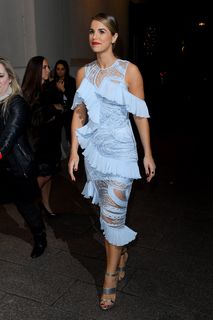 Vogue Williams feet photo thumbnail