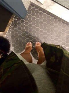 Vogue Williams feet photo thumbnail