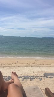 Vogue Williams feet photo thumbnail