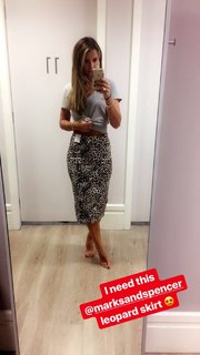 Vogue Williams feet photo thumbnail