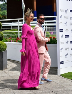 Vogue Williams feet photo thumbnail