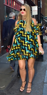 Vogue Williams feet photo thumbnail