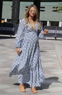 Vogue Williams feet photo thumbnail